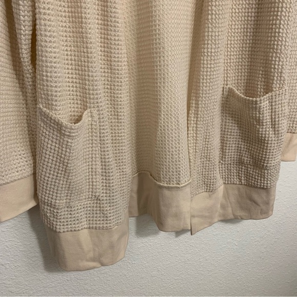 Cream Medium Weight Waffle Knit Double Pocket Cardigan Size XL - Picture 5 of 7